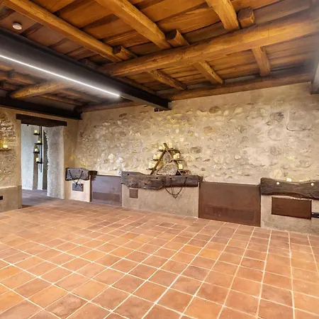 Castello Medioevale Nel Monregalese Niella Tanaro